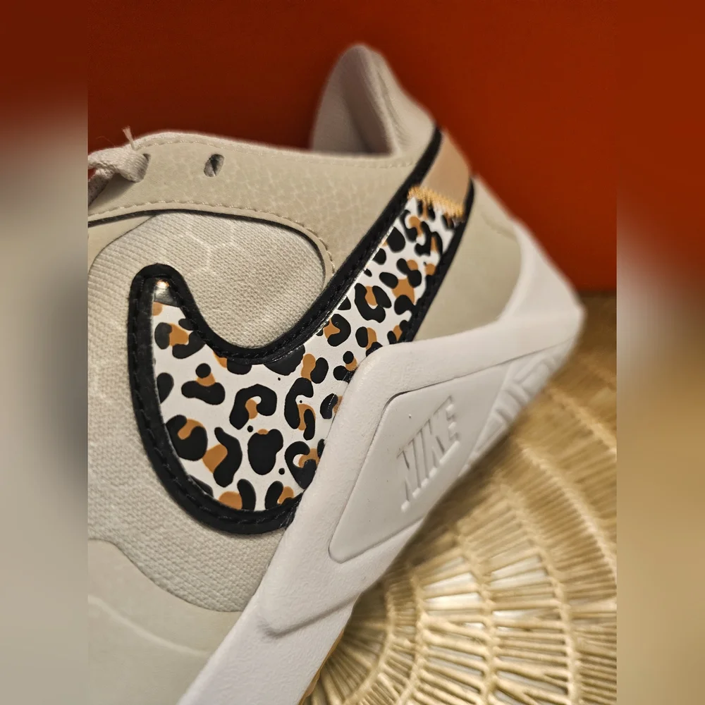Nike Legend Essential Leopard Print Sneakers - Picture 3 of 9
